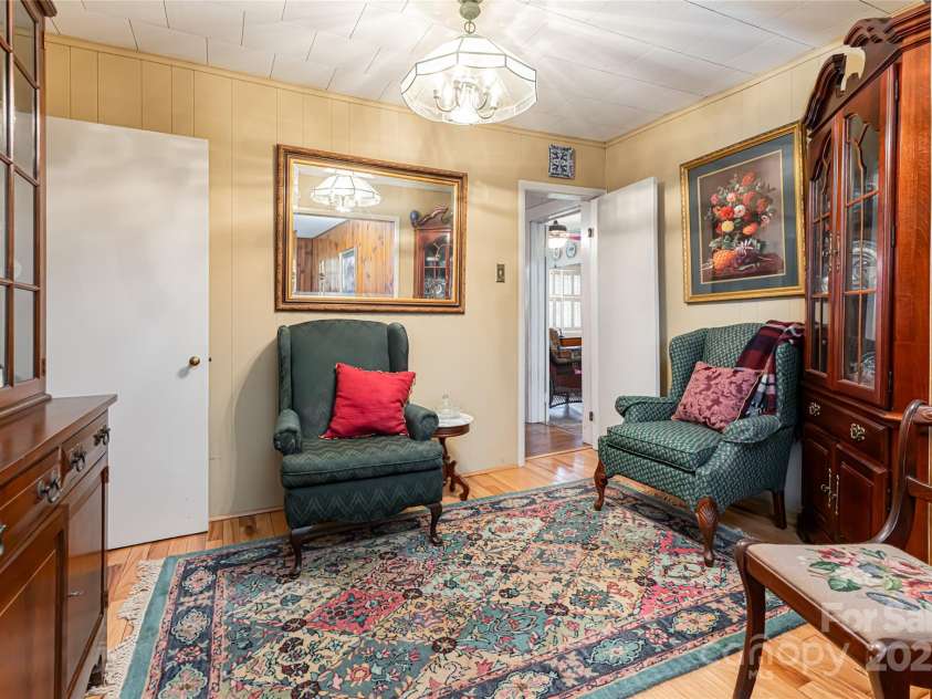 338 Morgan Road, Candler, NC 28715.  MLS# CAR4224621, YatesRealty ID 6004. 