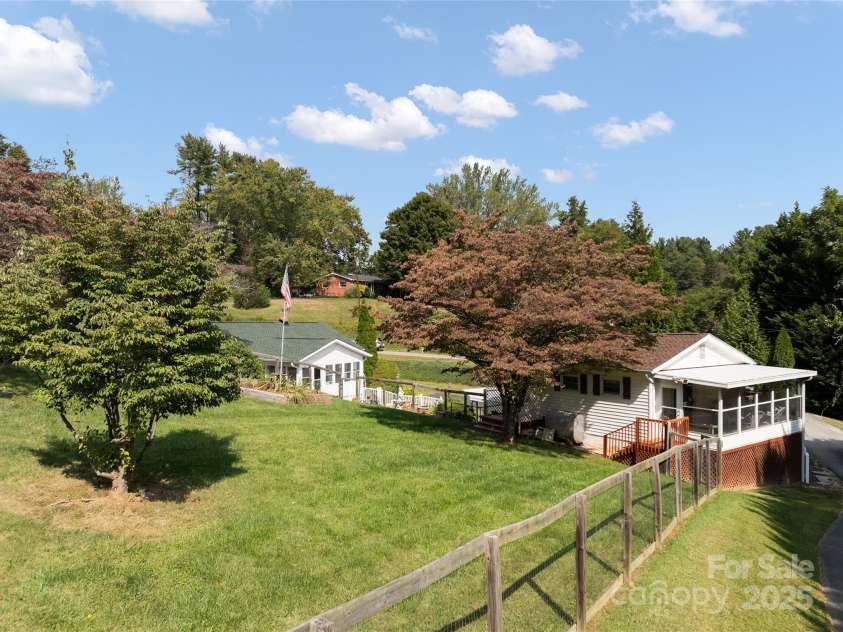 338 Morgan Road, Candler, NC 28715.  MLS# CAR4224621, YatesRealty ID 6004. 