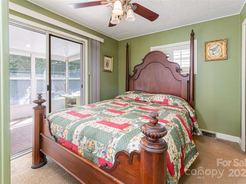 338 Morgan Road, Candler, NC 28715.  MLS# CAR4224621, YatesRealty ID 6004. Bedroom in apartment