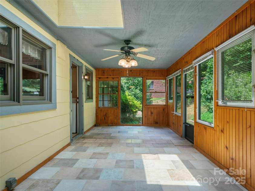 12 Robertson Street, Burnsville, NC 28714.  MLS# CAR4281124, YatesRealty ID 6005. 