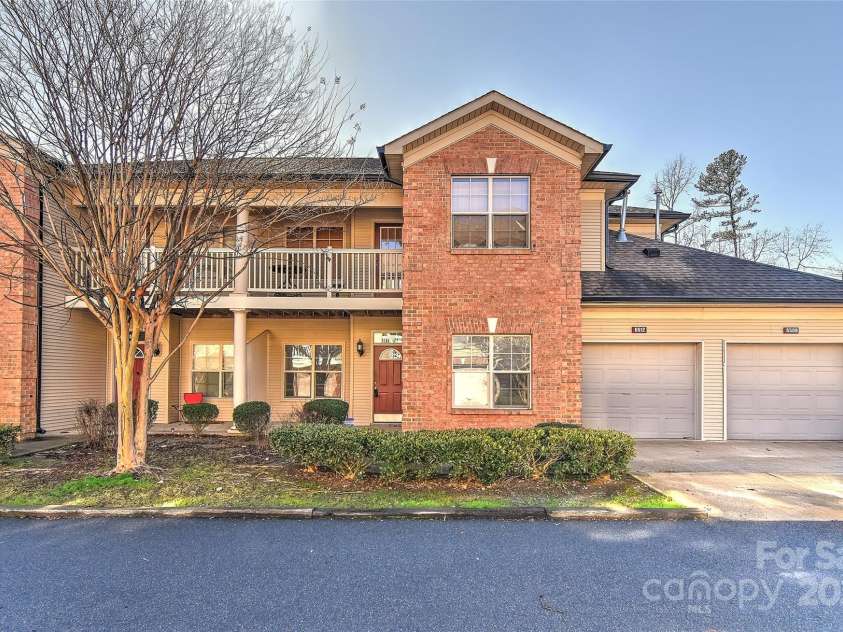 6512 Quarterbridge Lane, Charlotte, NC 28262.  MLS# CAR4242993, YatesRealty ID 6005. 