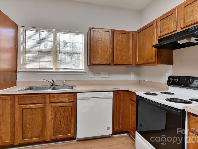 6512 Quarterbridge Lane, Charlotte, NC 28262.  MLS# CAR4242993, YatesRealty ID 6005. 