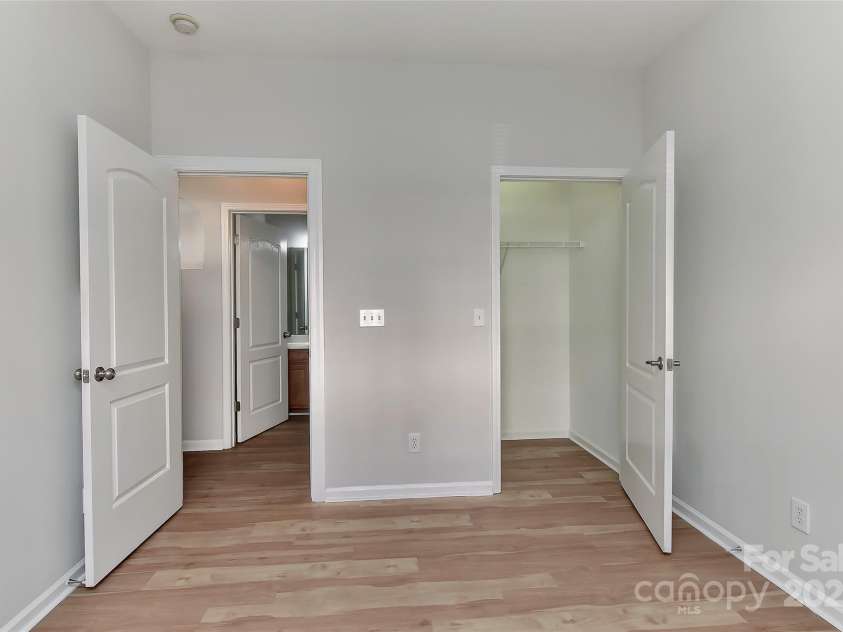 6512 Quarterbridge Lane, Charlotte, NC 28262.  MLS# CAR4242993, YatesRealty ID 6005. 