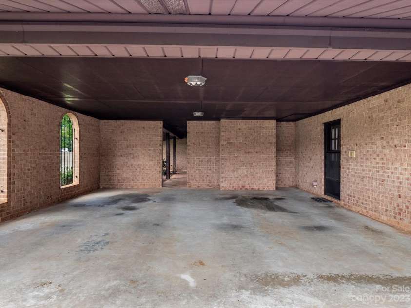 13101 Phillips Road, Matthews, NC 28105.  MLS# CAR4054524, YatesRealty ID 6006. 