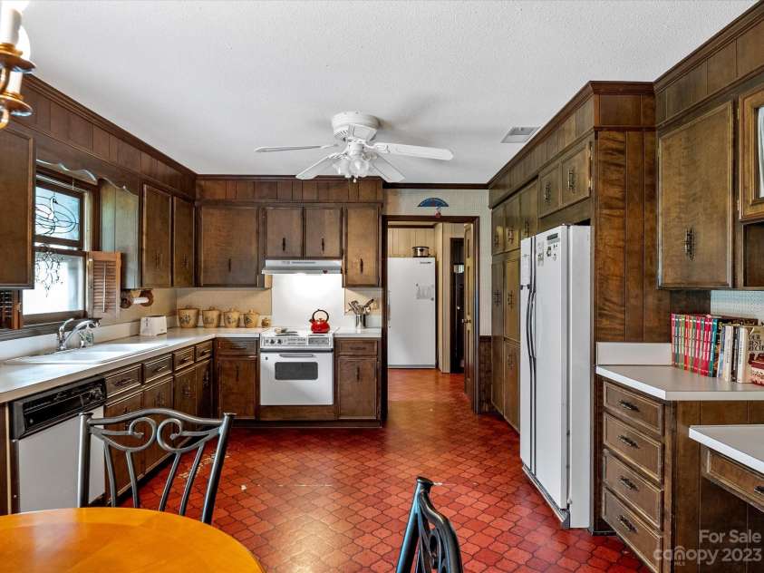 13101 Phillips Road, Matthews, NC 28105.  MLS# CAR4054524, YatesRealty ID 6006. 