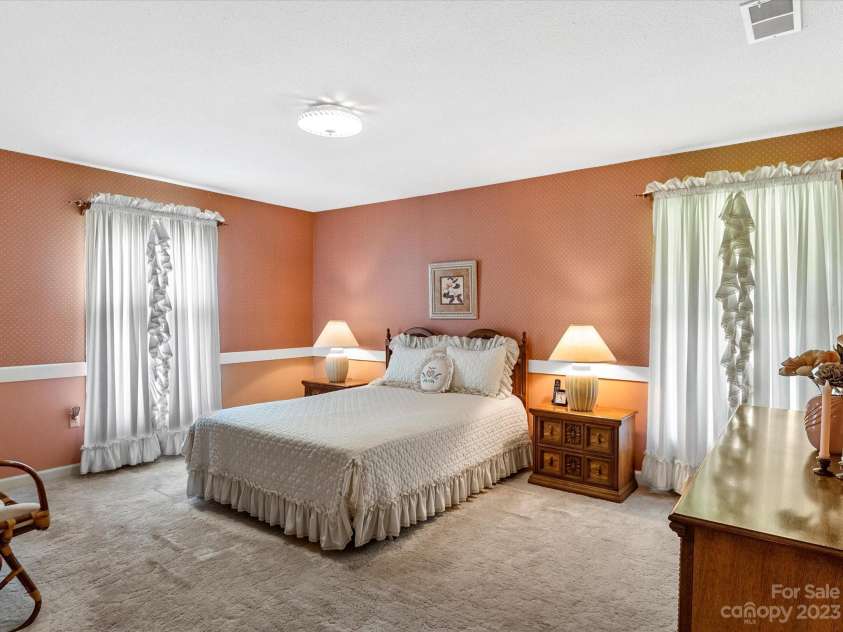 13101 Phillips Road, Matthews, NC 28105.  MLS# CAR4054524, YatesRealty ID 6006. 