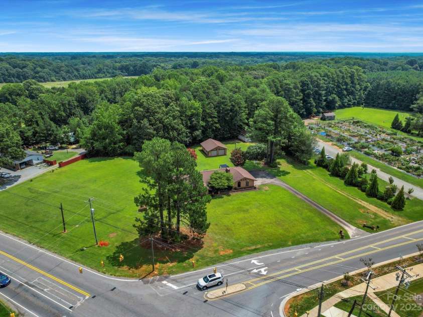 13101 Phillips Road, Matthews, NC 28105.  MLS# CAR4054524, YatesRealty ID 6006. 