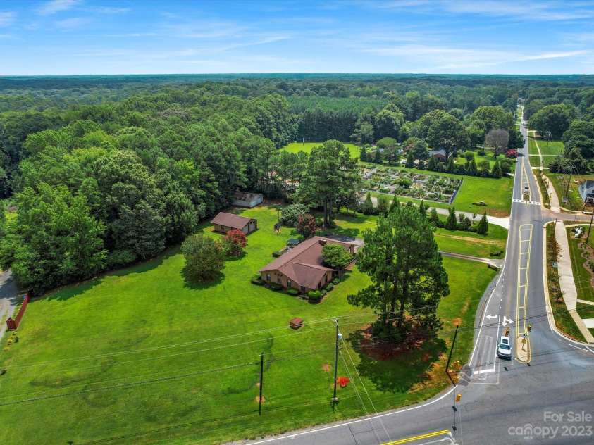 13101 Phillips Road, Matthews, NC 28105.  MLS# CAR4054524, YatesRealty ID 6006. 