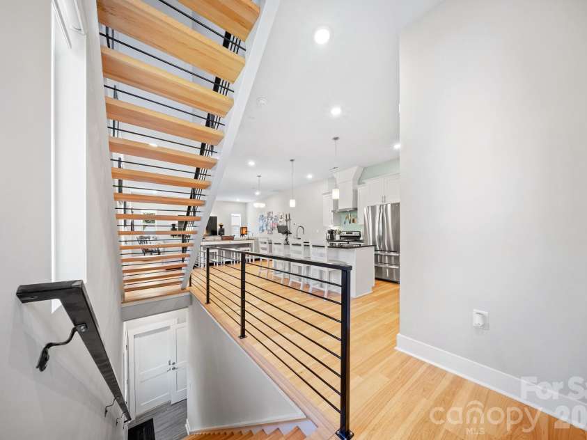 1115 Greenleaf Avenue, Charlotte, NC 28202.  MLS# CAR4248840, YatesRealty ID 6007. Upper Floor Living/Dining/Kitchen