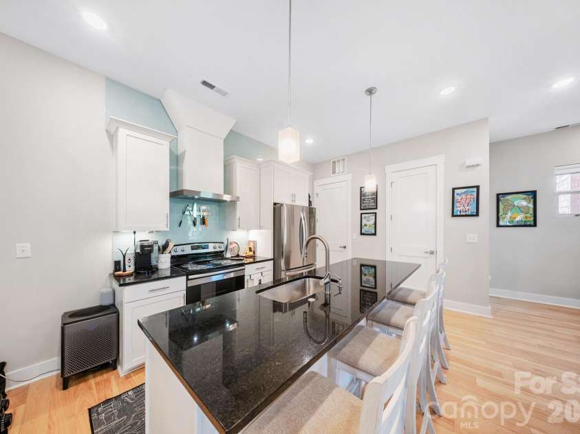 1115 Greenleaf Avenue, Charlotte, NC 28202.  MLS# CAR4248840, YatesRealty ID 6007. Upper Floor Living/Dining/Kitchen