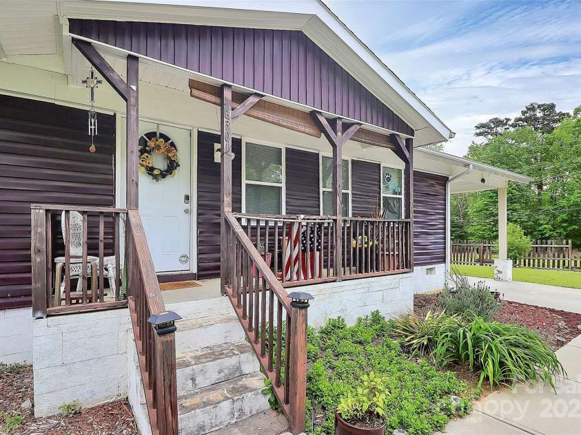 8301 Washington Boulevard, Charlotte, NC 28262.  MLS# CAR4242848, YatesRealty ID 6007. 