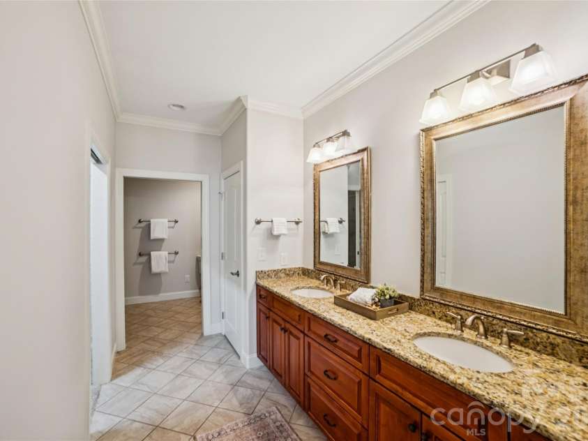 8310 Glacier Drive, Denver, NC 28037.  MLS# CAR4342981, YatesRealty ID 6008. Dual Vanity in Primary Bathroom