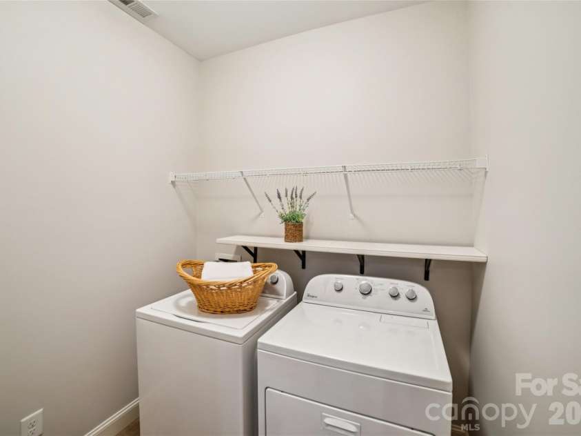 8310 Glacier Drive, Denver, NC 28037.  MLS# CAR4342981, YatesRealty ID 6008. Main Level Laundry Room