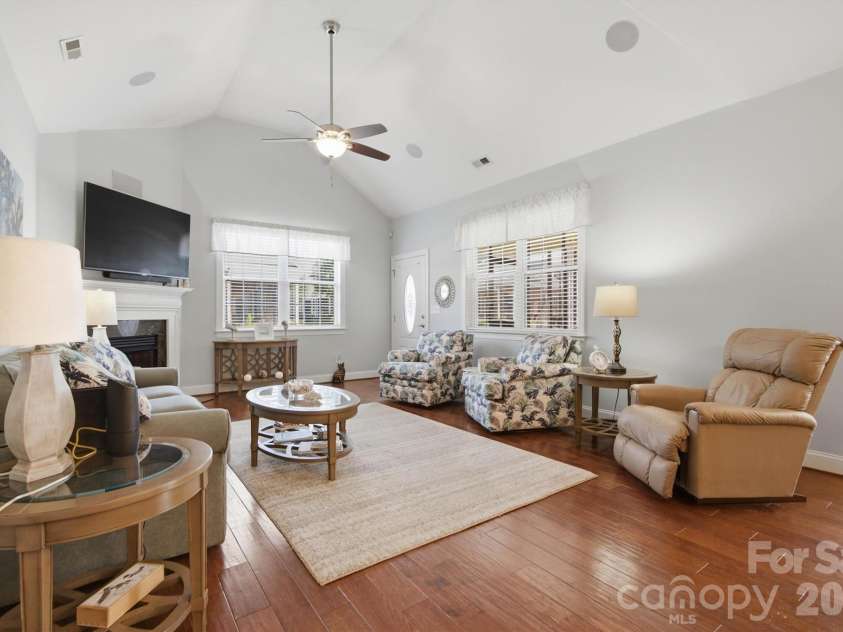 8310 Glacier Drive, Denver, NC 28037.  MLS# CAR4414884, YatesRealty ID 6008. 