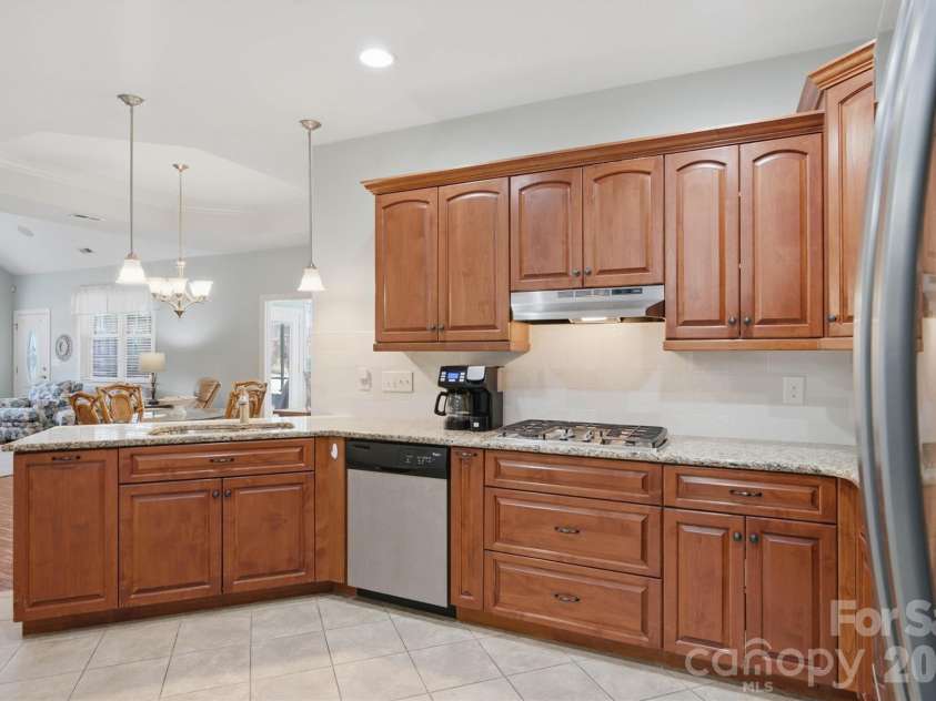 8310 Glacier Drive, Denver, NC 28037.  MLS# CAR4414884, YatesRealty ID 6008. 
