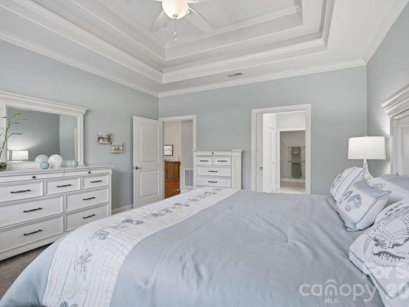 8310 Glacier Drive, Denver, NC 28037.  MLS# CAR4414884, YatesRealty ID 6008. 