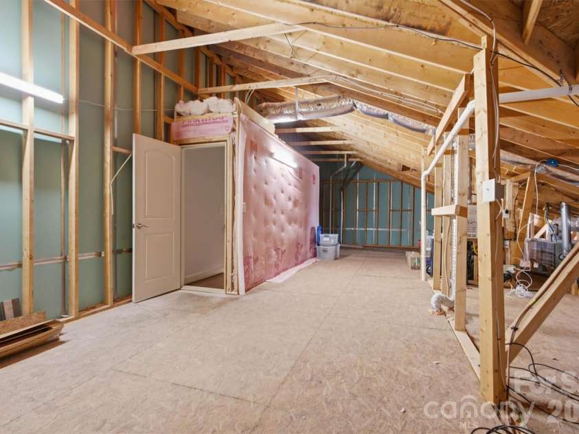 8310 Glacier Drive, Denver, NC 28037.  MLS# CAR4414884, YatesRealty ID 6008. 