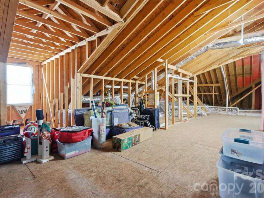 8310 Glacier Drive, Denver, NC 28037.  MLS# CAR4414884, YatesRealty ID 6008. 