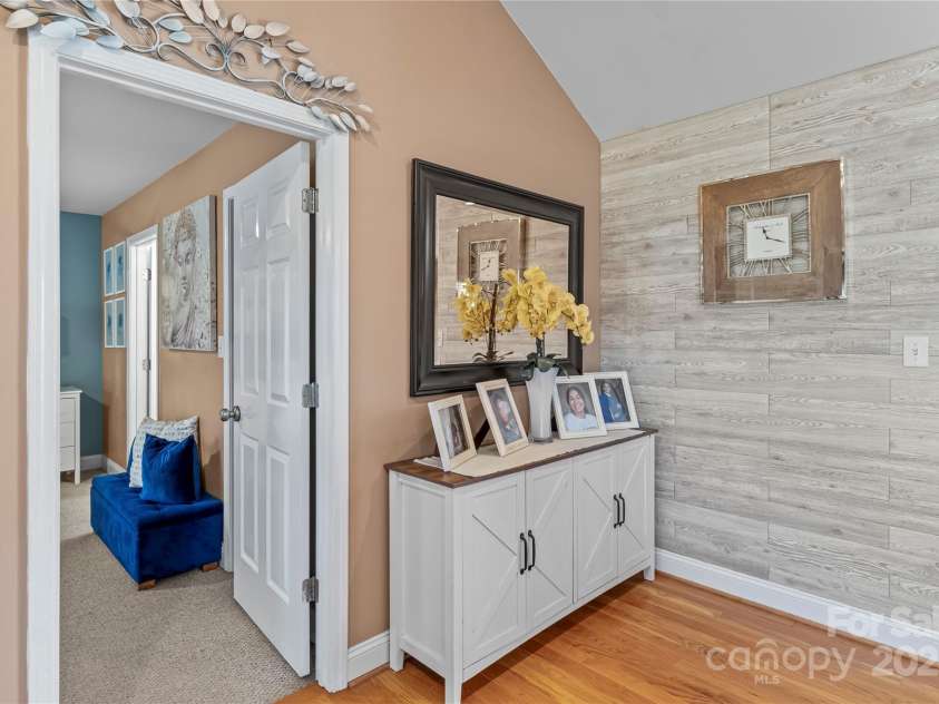 3757 Fieldhaven Court, Maiden, NC 28650.  MLS# CAR4226072, YatesRealty ID 6009. Feature wall