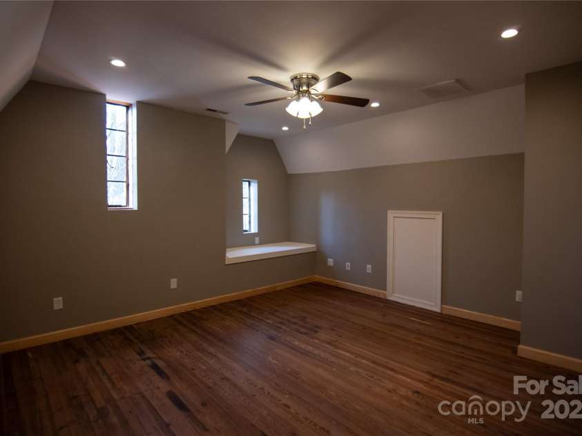 1220 Piedmont Avenue, Kings Mountain, NC 28086.  MLS# CAR4276152, YatesRealty ID 601. 3rd Floor Bonus Room
