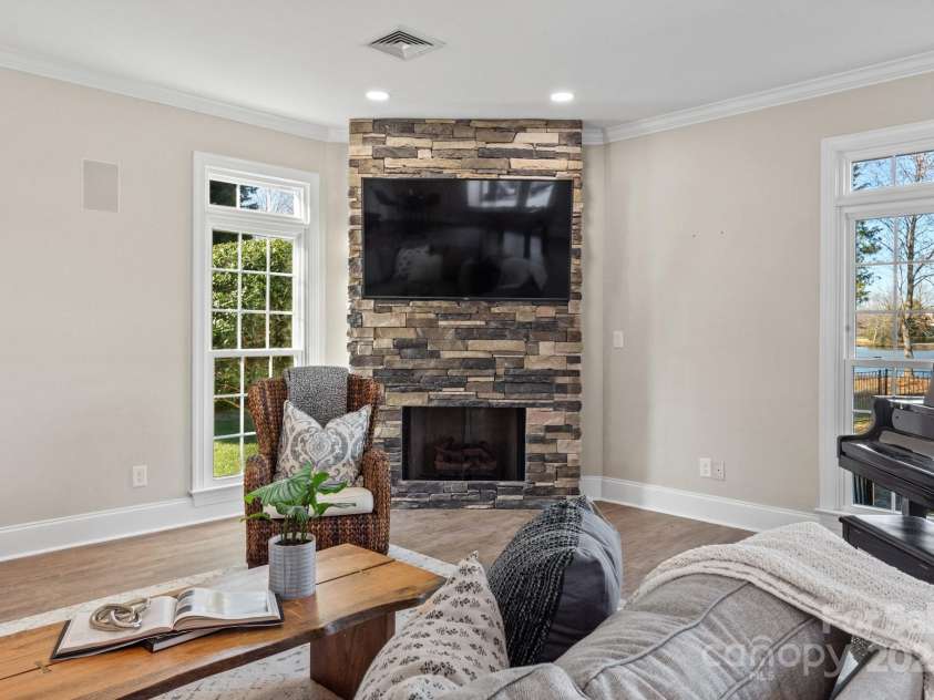 424 Fairhaven Court, Waxhaw, NC 28173.  MLS# CAR4212602, YatesRealty ID 6011. 