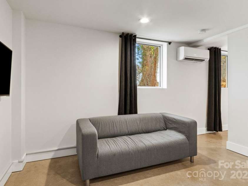 453 Riverview Drive, Asheville, NC 28806.  MLS# CAR4213246, YatesRealty ID 6012. 