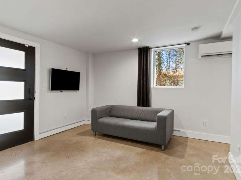 453 Riverview Drive, Asheville, NC 28806.  MLS# CAR4213246, YatesRealty ID 6012. 