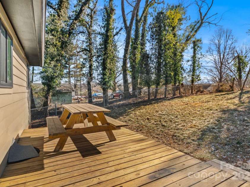 453 Riverview Drive, Asheville, NC 28806.  MLS# CAR4213246, YatesRealty ID 6012. 