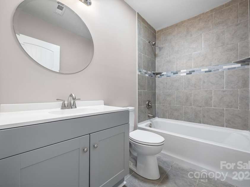 560 Walnut Street, Rock Hill, SC 29730.  MLS# CAR4305950, YatesRealty ID 6013. 