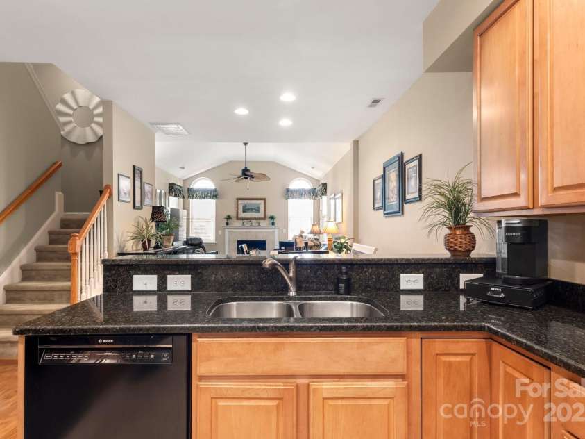 744 Ledgestone Court, Tega Cay, SC 29708.  MLS# CAR4241138, YatesRealty ID 6015. 