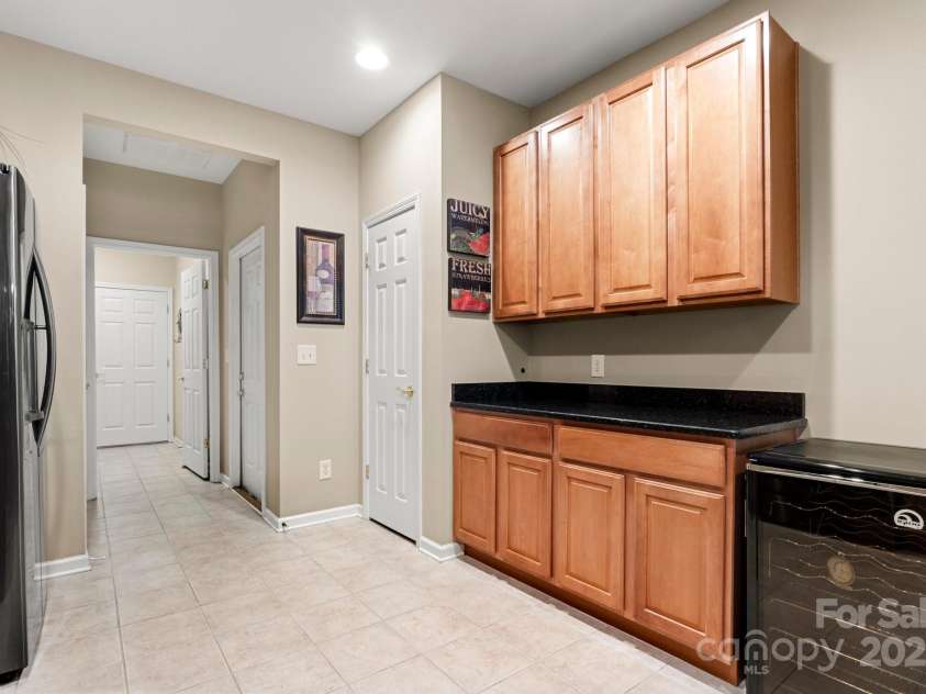 744 Ledgestone Court, Tega Cay, SC 29708.  MLS# CAR4241138, YatesRealty ID 6015. 