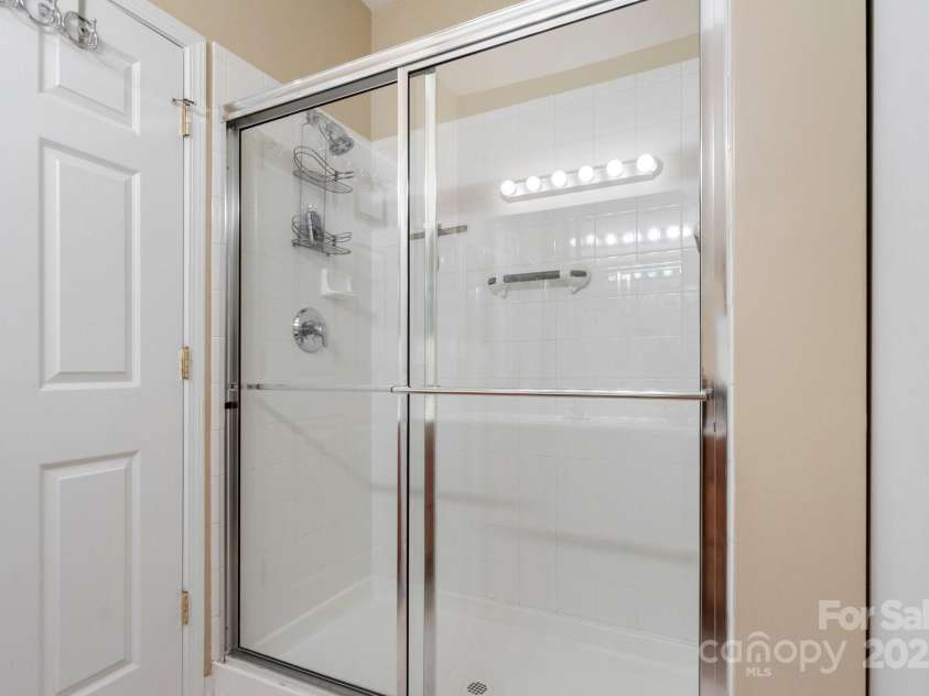 744 Ledgestone Court, Tega Cay, SC 29708.  MLS# CAR4241138, YatesRealty ID 6015. 