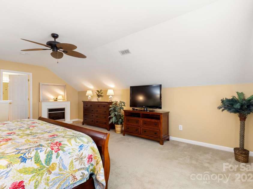 744 Ledgestone Court, Tega Cay, SC 29708.  MLS# CAR4241138, YatesRealty ID 6015. 