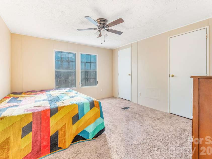 140 Crows nest Road, Hendersonville, NC 28791.  MLS# CAR4331397, YatesRealty ID 6016. Second primary bedroom 