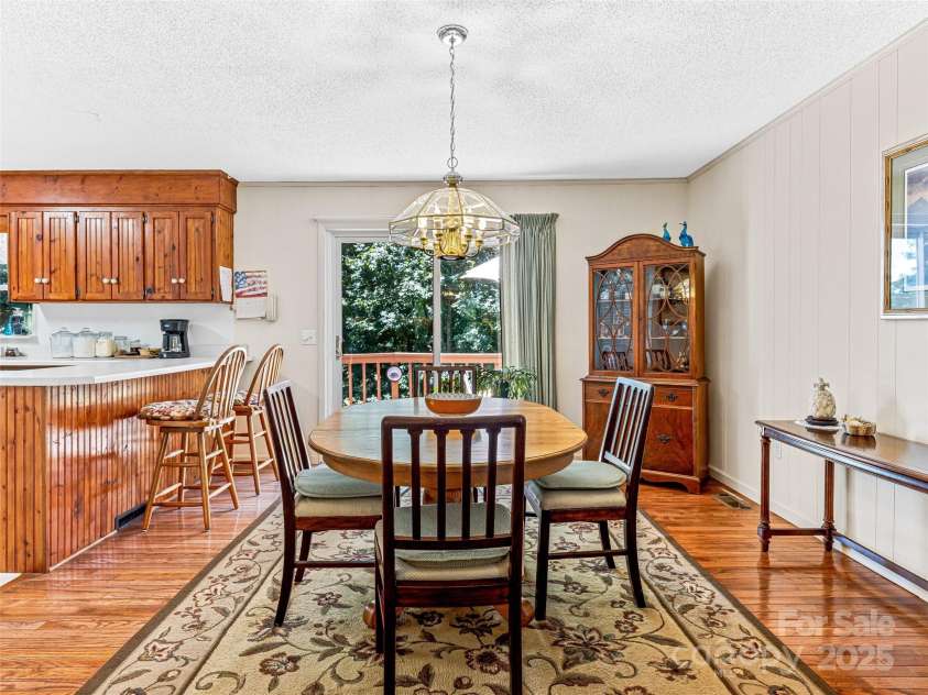29 Tall Oaks Road, Candler, NC 28715.  MLS# CAR4163907, YatesRealty ID 6016. 