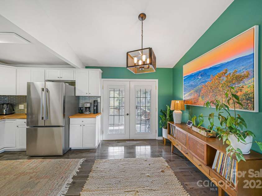 16 Woodfield Road, Arden, NC 28704.  MLS# CAR4316013, YatesRealty ID 602. 