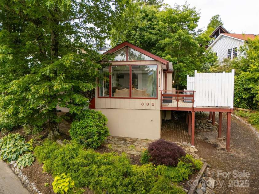 335 Snowshoe Loop, Newland, NC 28657.  MLS# CAR4290486, YatesRealty ID 602. 