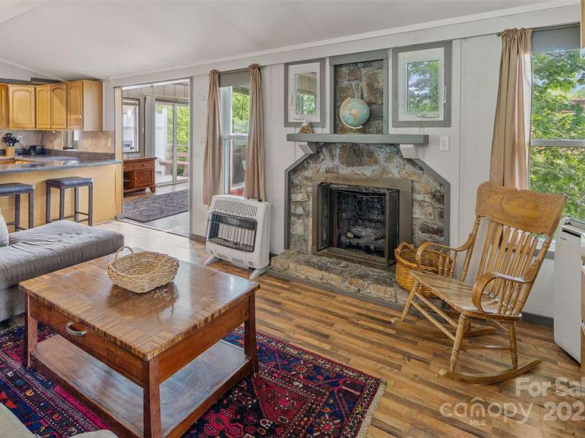 335 Snowshoe Loop, Newland, NC 28657.  MLS# CAR4290486, YatesRealty ID 602. 
