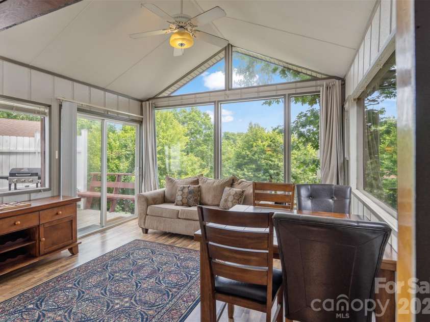 335 Snowshoe Loop, Newland, NC 28657.  MLS# CAR4399483, YatesRealty ID 602. 