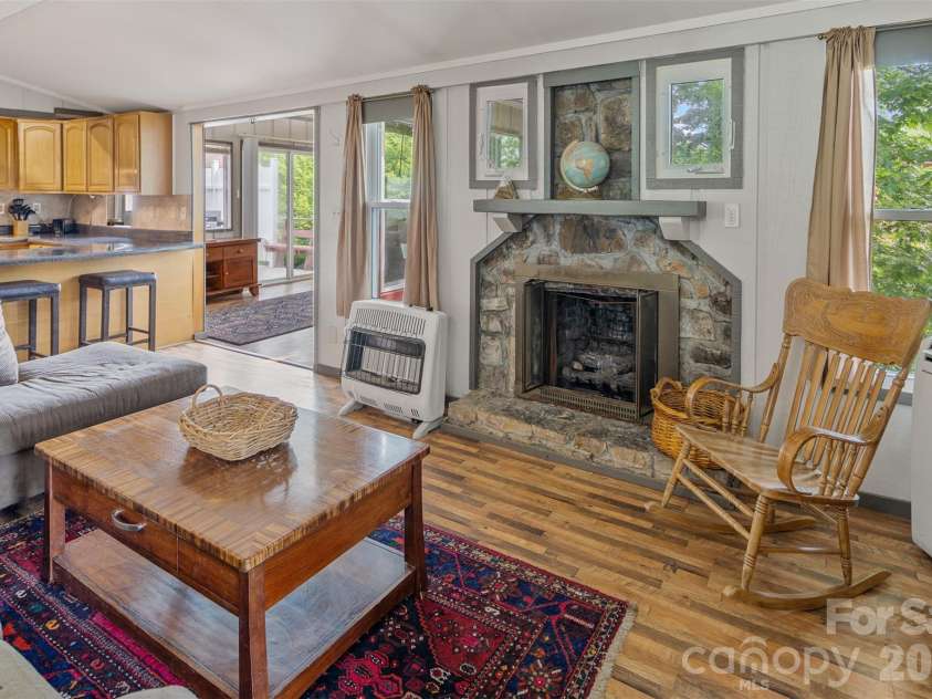 335 Snowshoe Loop, Newland, NC 28657.  MLS# CAR4399483, YatesRealty ID 602. 
