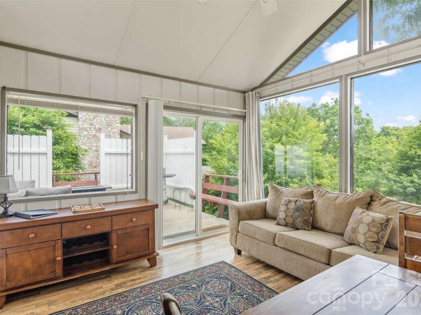 335 Snowshoe Loop, Newland, NC 28657.  MLS# CAR4399483, YatesRealty ID 602. 
