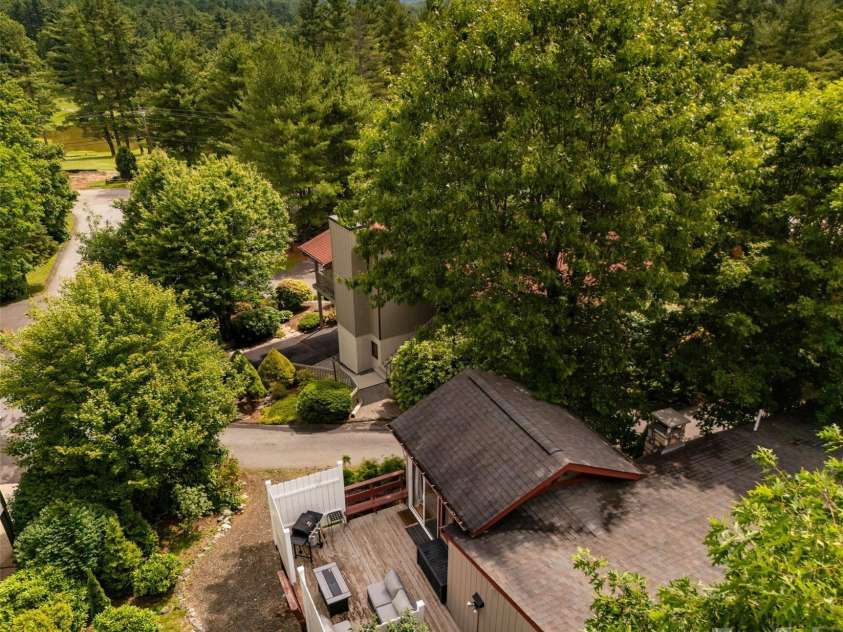 335 Snowshoe Loop, Newland, NC 28657.  MLS# CAR4399483, YatesRealty ID 602. 