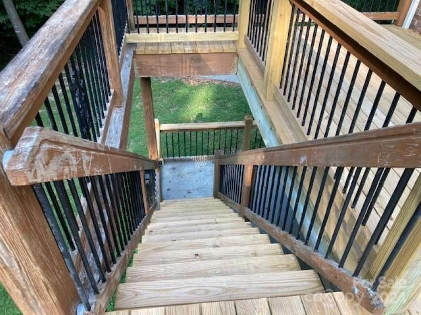 562 FOREST Drive, Wilkesboro, NC 28697.  MLS# CAR4181886, YatesRealty ID 602. 