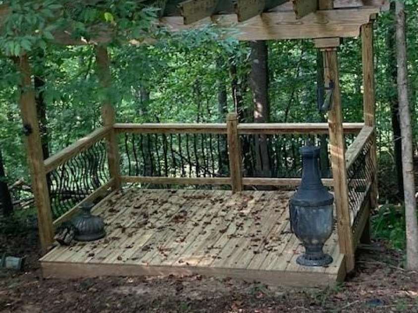 562 FOREST Drive, Wilkesboro, NC 28697.  MLS# CAR4181886, YatesRealty ID 602. 