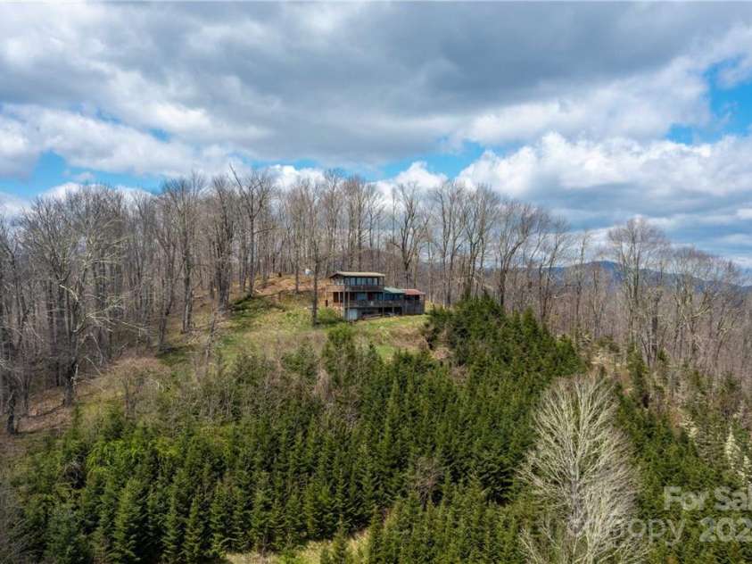 1375 Swing Road, Burnsville, NC 28714.  MLS# CAR4131042, YatesRealty ID 6020. 