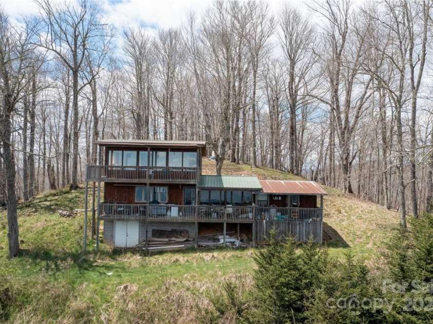 1375 Swing Road, Burnsville, NC 28714.  MLS# CAR4131042, YatesRealty ID 6020. 