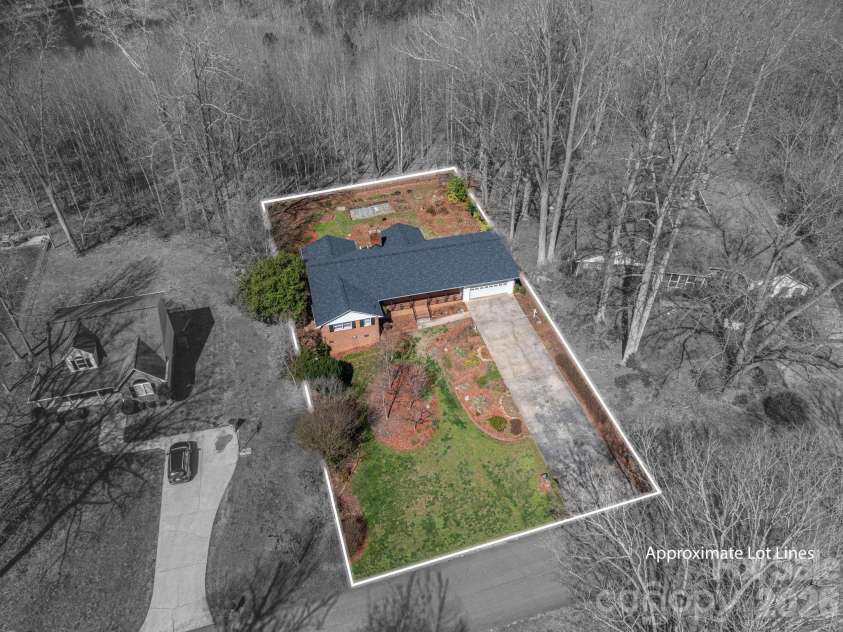 2160 Heavner Road, Lincolnton, NC 28092.  MLS# CAR4352304, YatesRealty ID 6020. 