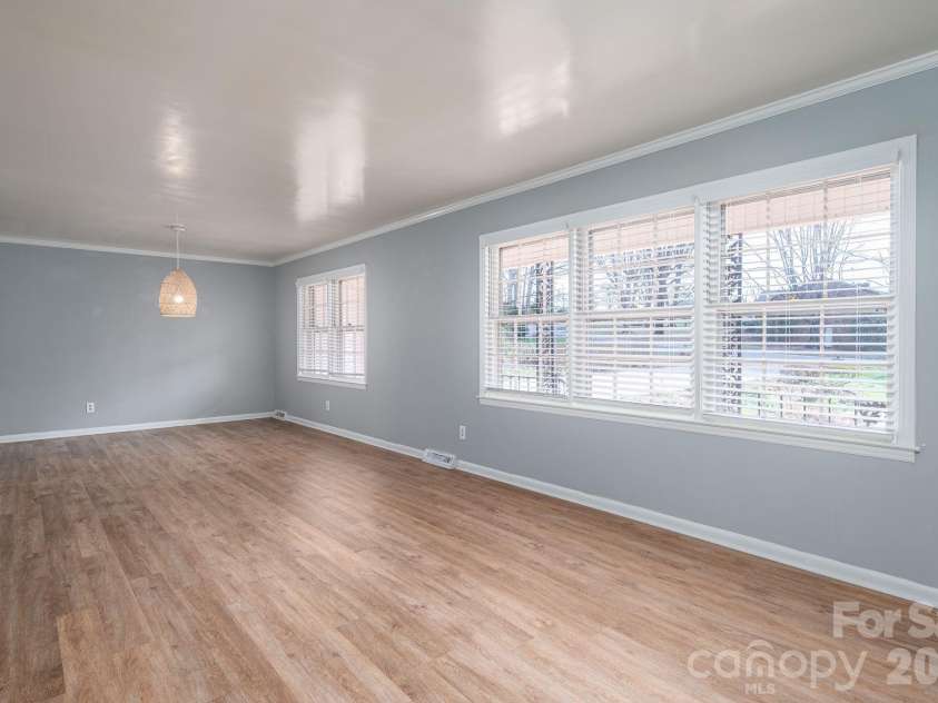 2160 Heavner Road, Lincolnton, NC 28092.  MLS# CAR4352304, YatesRealty ID 6020. 