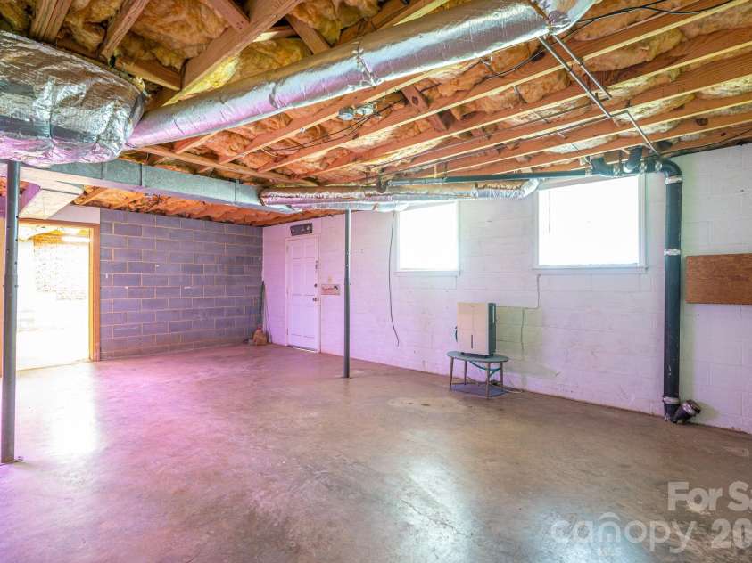 2160 Heavner Road, Lincolnton, NC 28092.  MLS# CAR4352304, YatesRealty ID 6020. 