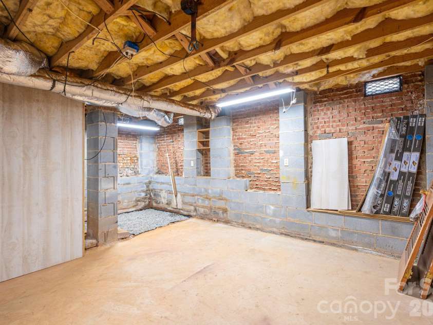 2160 Heavner Road, Lincolnton, NC 28092.  MLS# CAR4352304, YatesRealty ID 6020. 